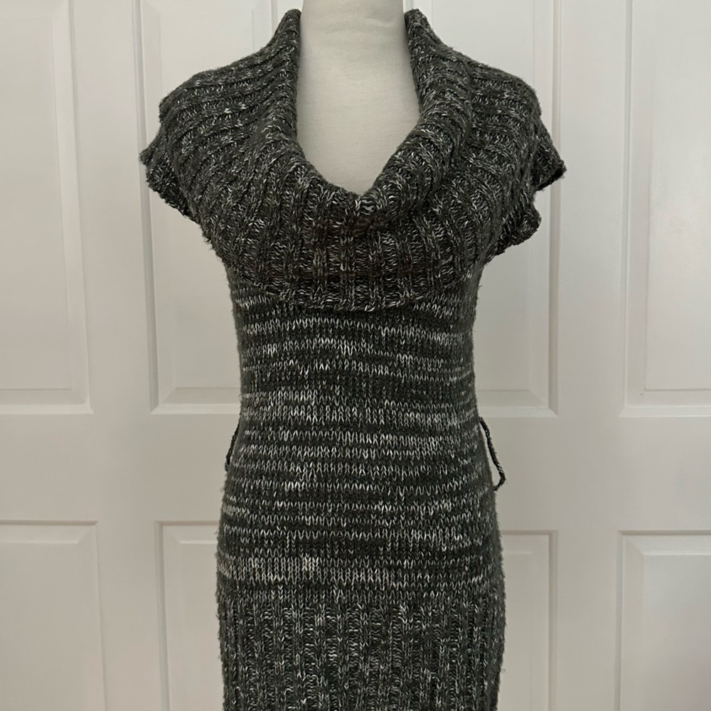 Black and Gray Cowl & Turtleneck Sweaters